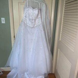 Oleg Cassini- white- wedding dress